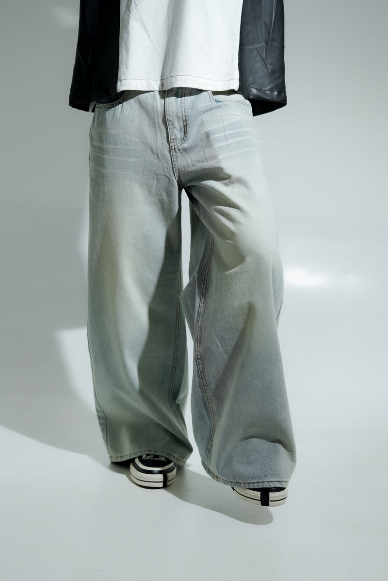JEAN 008