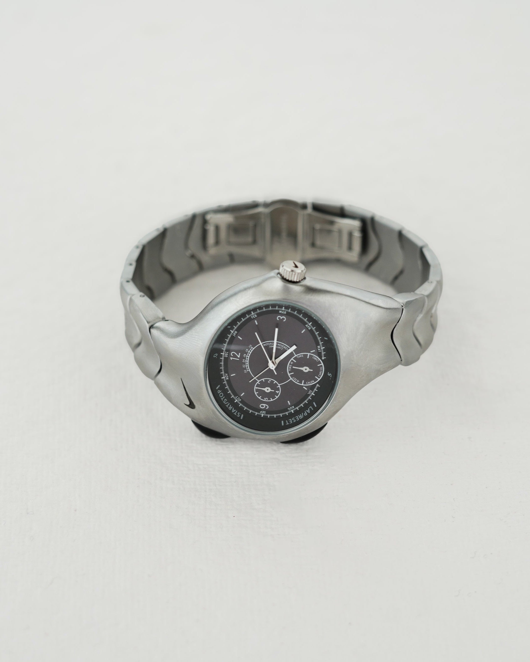 Nike Triax Chronograph Silver | Black Dial Wave-Link Vintage