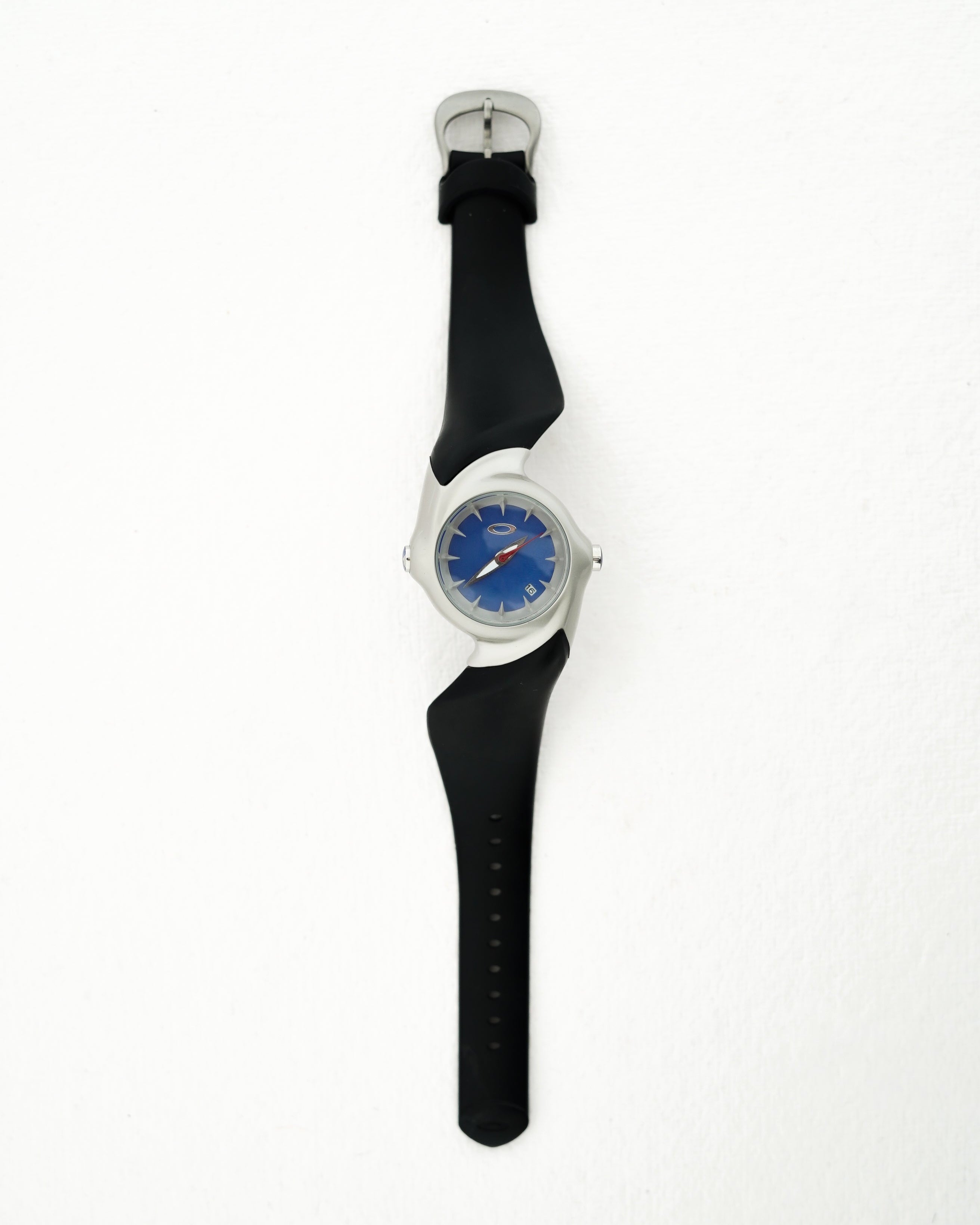 Oakley D1 Icon Watch White Dial | Rare Vintage Sports Watch – Kardano